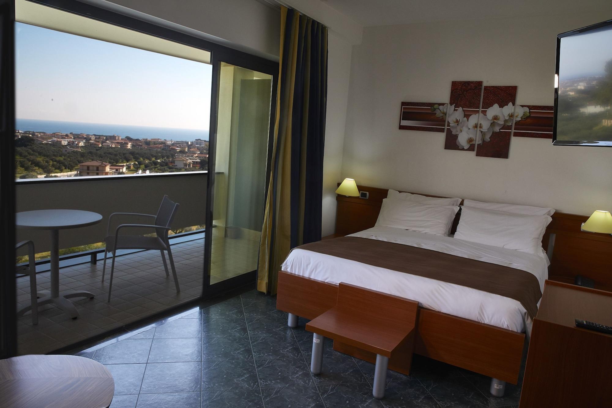 Park Hotel Mirabeau Montepaone Ngoại thất bức ảnh