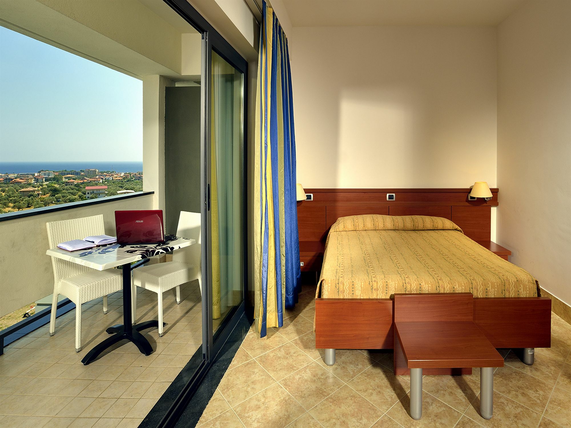 Park Hotel Mirabeau Montepaone Ngoại thất bức ảnh